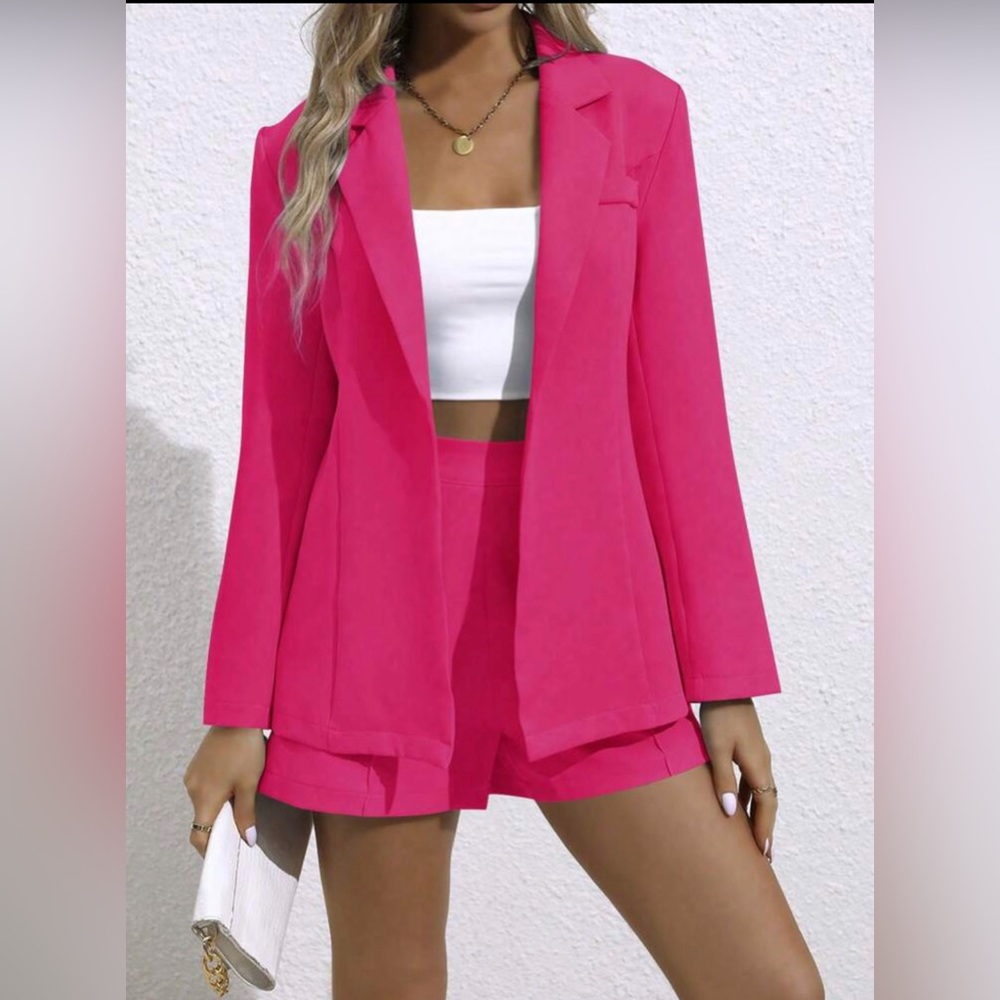 Two pieces blazer and shorts size XL